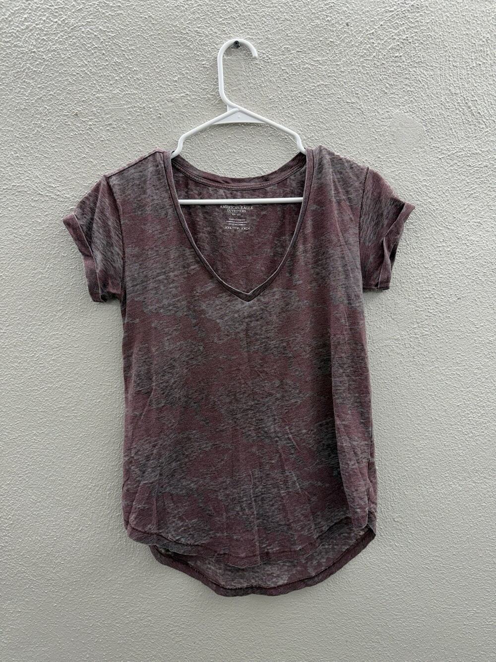 American Eagle Womens Shirt Size XXS Heathered Purple Short Sleeve V-Neck